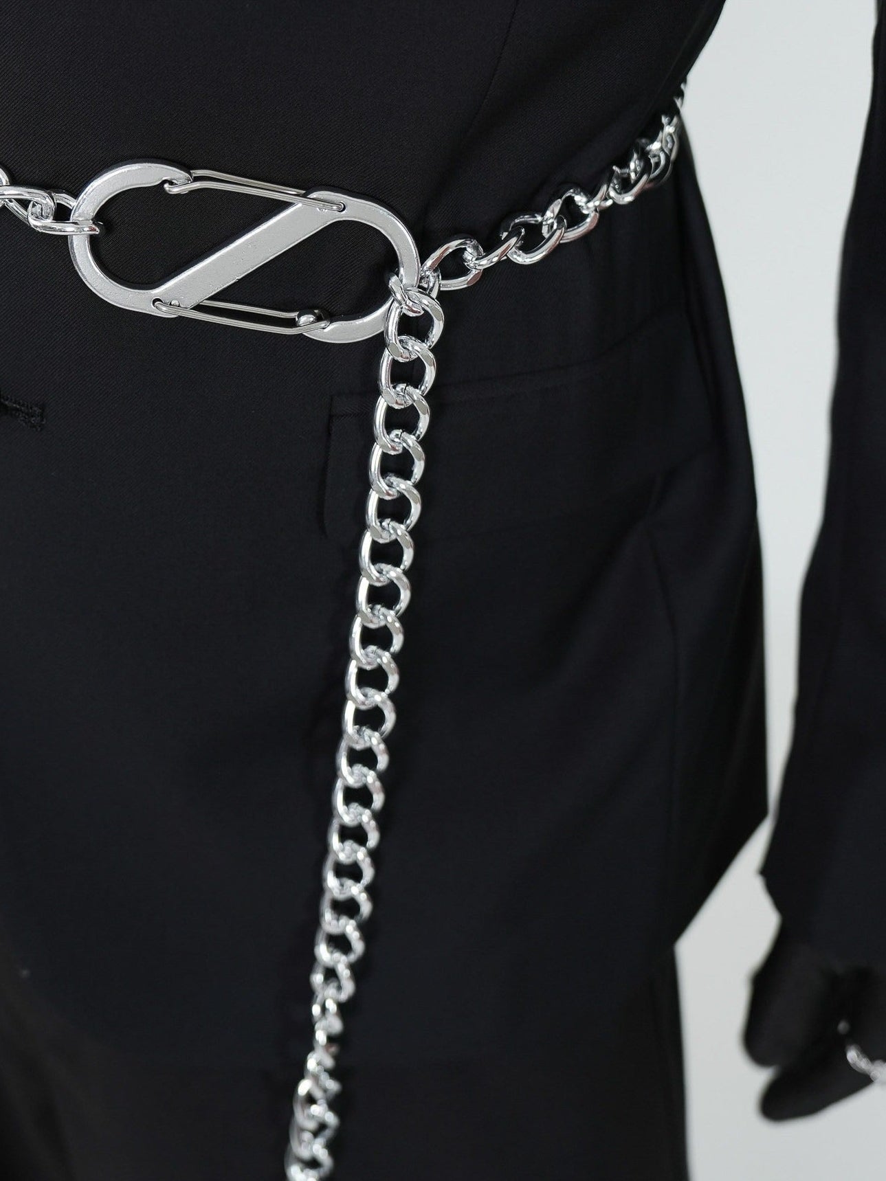 Black Relaxed Single - Breasted Chain Waist Suit Jacket - Rick Circus