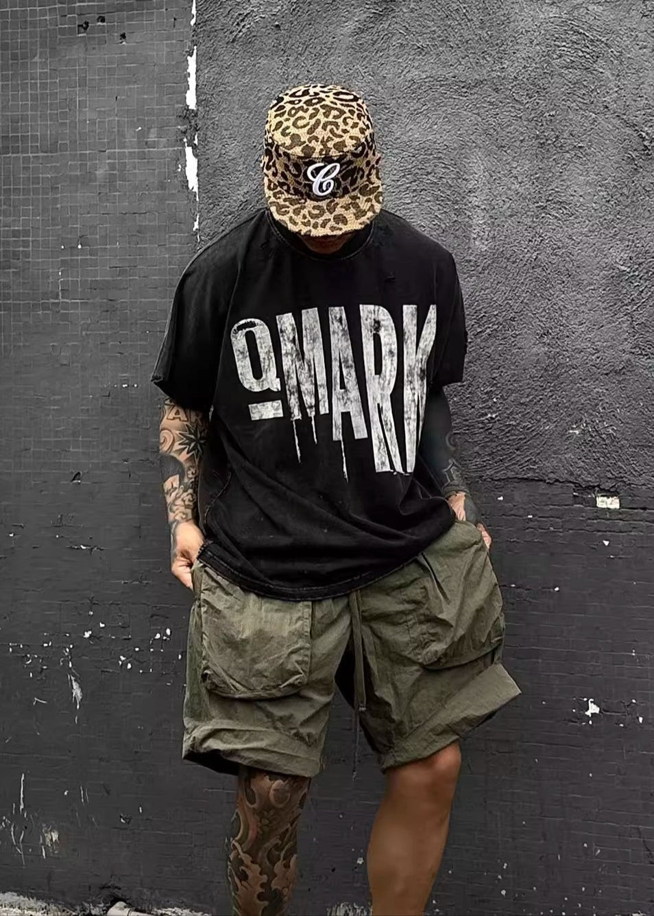 Distressed Graffiti Letter Print T-Shirt - Rick Circus