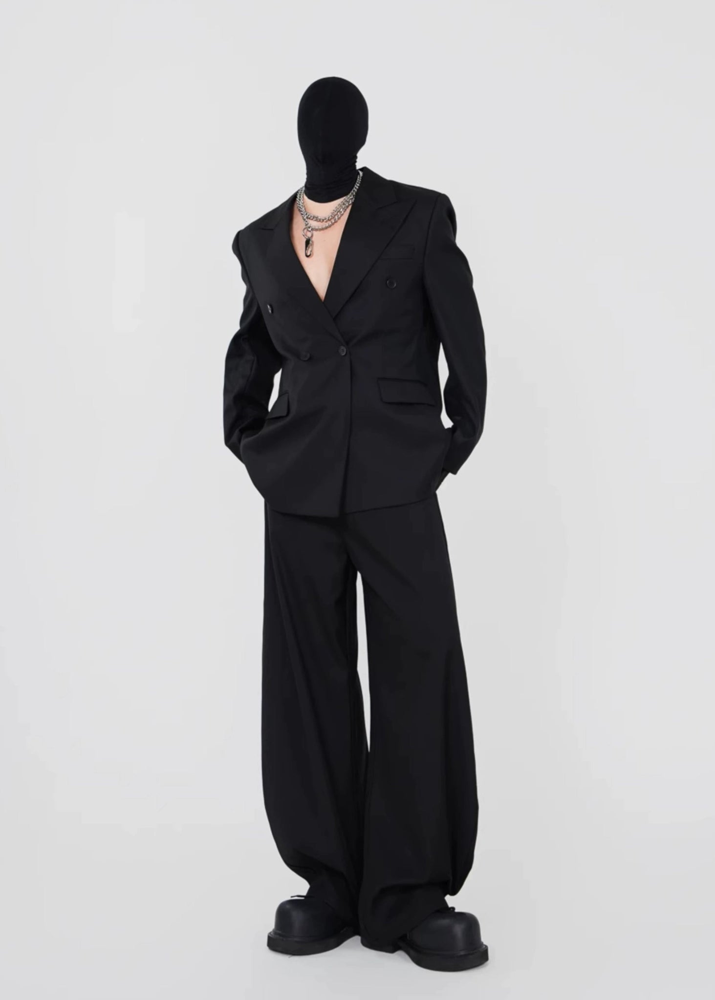 Double - Breasted Black Blazer in Structured Tailoring - Rick Circus
