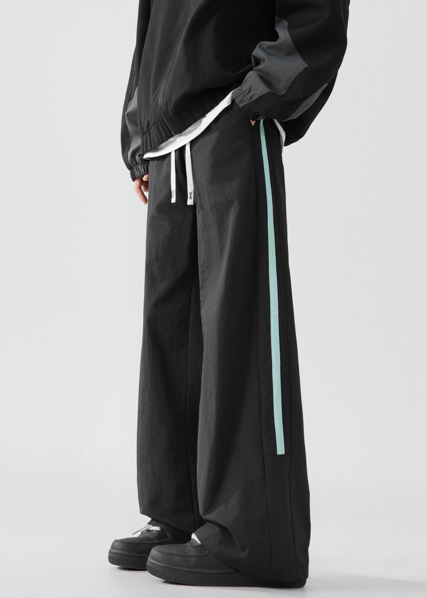 Loose Fit Wide - Leg Sweatpants with Contrast Stripes - Rick Circus