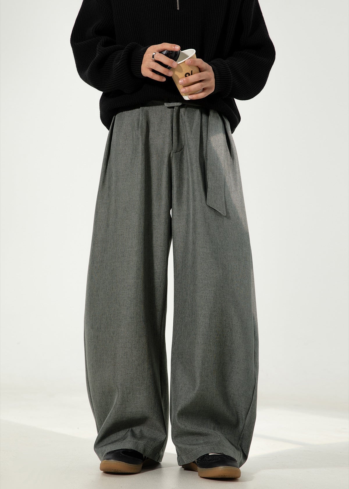 Wide Leg Pleated Pants