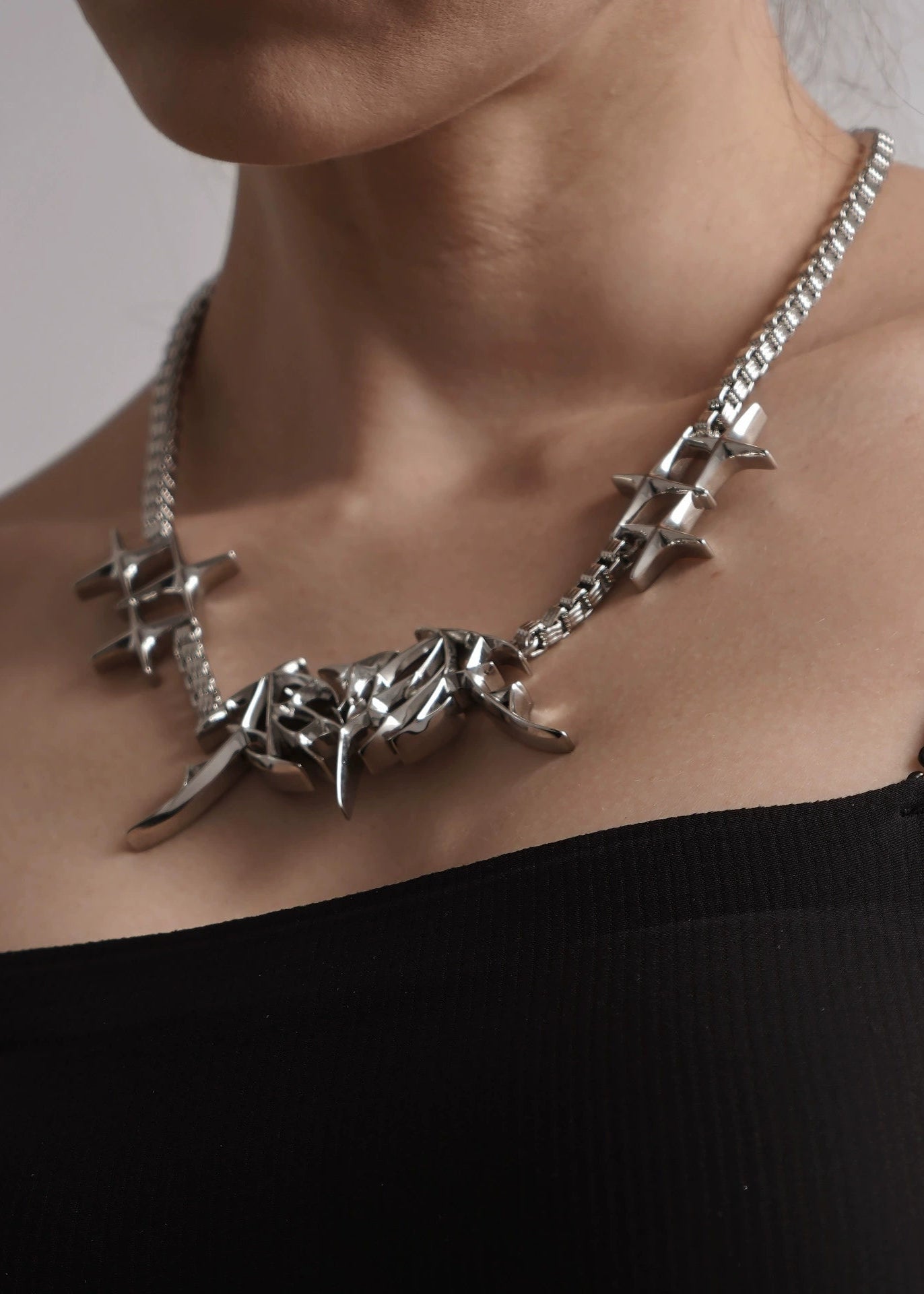 Avant - Garde Clavicle Chain - Rick Circus