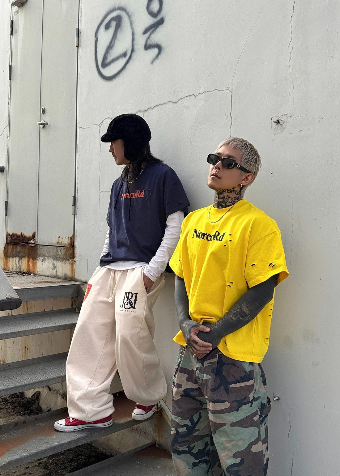 Distressed Letter Print Pullover T-Shirt - Rick Circus