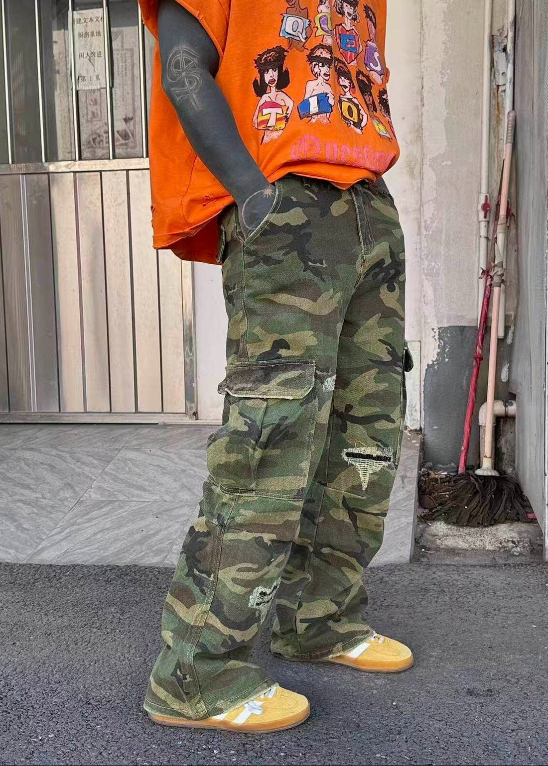 Distressed Oversized Camo Cargo Pants - Rick Circus