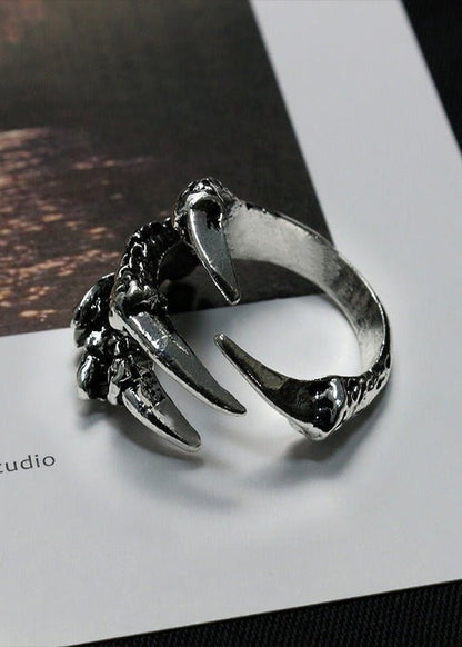 Dragon Claw Skull Ring - Rick Circus