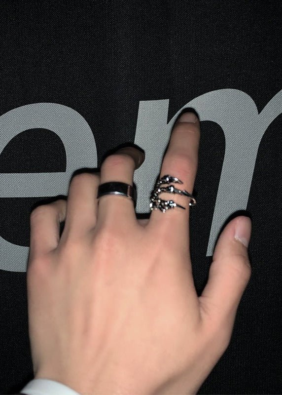 Dragon Claw Skull Ring - Rick Circus