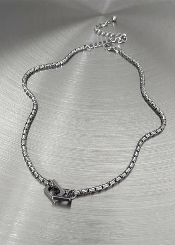Minimalist Interlocking Square Pendant Necklace - Rick Circus