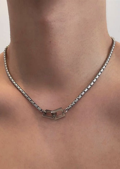 Minimalist Interlocking Square Pendant Necklace - Rick Circus